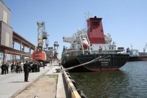 Переработка грузов в морпортах Украины составила 32 млн т